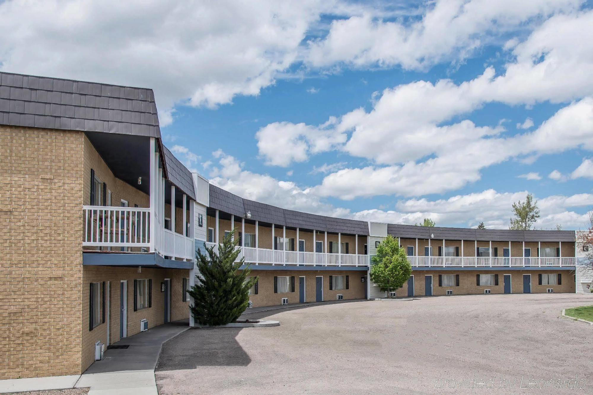 Travelodge By Wyndham Stratton Экстерьер фото